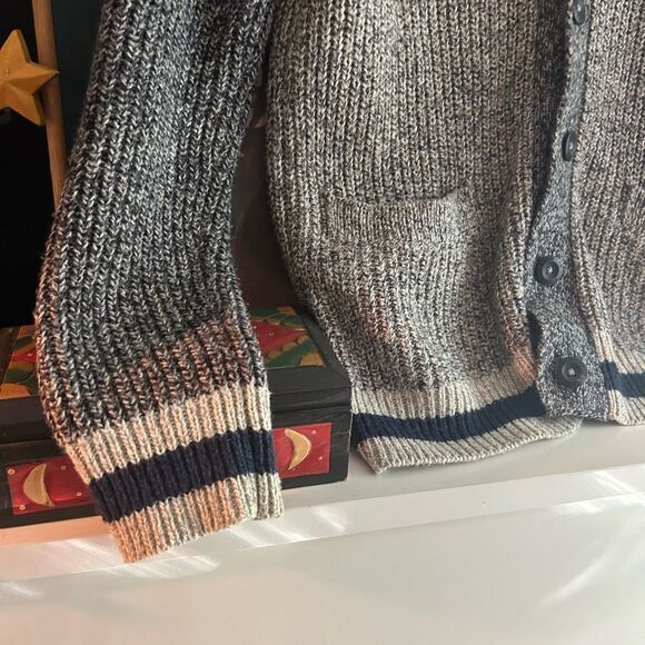 American Eagle Outfitters Gray Cabin Cardigan Size Small - Picture 2 of 16